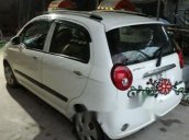 Cần bán Chevrolet Spark sản xuất năm 2010, màu trắng giá tốt