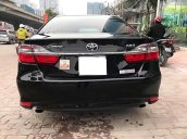 Bán Toyota Camry 2.5Q 2017, màu đen như mới