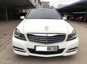 Chính chủ bán Mercedes C250 đời 2011, màu trắng, bản Full