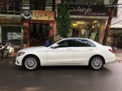 Cần bán chiếc Mercedes C250 2016, màu trắng