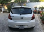 Bán xe Hyundai i20 AT sản xuất năm 2010, màu trắng, giá tốt