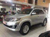 Bán ô tô Toyota Fortuner sản xuất 2014, màu bạc, 805 triệu