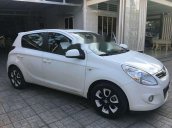 Bán xe Hyundai i20 AT sản xuất năm 2010, màu trắng, giá tốt