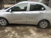 Bán Hyundai Grand i10 Base đời 2017, màu bạc, nhập khẩu nguyên chiếc