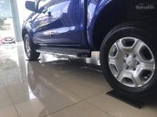 Bán Ford Ranger XLT 2.2MT 2 cầu mới 100% năm 2018, màu xanh Cửu Long, giá tốt. L/H 090.778.2222