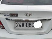 Bán Hyundai Accent AT năm sản xuất 2015, màu trắng