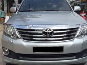 Bán nhanh Fortuner V 2013, máy xăng, hai cầu