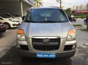 Bán Hyundai Starex năm sản xuất 2004, màu bạc, nhập khẩu nguyên chiếc, giá cạnh tranh