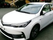 Cần bán Toyota Corolla 1.8 AT sản xuất 2018, màu trắng