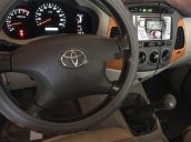 Cần bán lại xe Toyota Innova G đời 2010, màu bạc chính chủ, 475 triệu