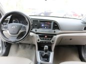 Bán Hyundai Elantra 1.6MT đời 2016, màu bạc