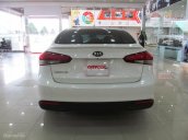 Bán xe Kia Cerato 1.6MT 2016, màu trắng, giá tốt