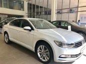 Bán Volkswagen Passat giá ưu đãi, trả trước chỉ 400tr - LH 090.364.3659 để biết chi tiết