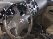 Bán Toyota Fortuner V 2012, màu xám 