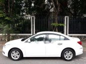 Cần bán lại xe Chevrolet Cruze đời 2016, màu trắng như mới