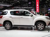 Cần bán xe Isuzu mu-X 3.0AT 2017, màu trắng, xe nhập