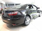 Bán Toyota Camry sản xuất năm 2018, màu đen, giá tốt