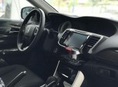 Bán xe Honda Accord sản xuất 2018, màu đen, nhập khẩu