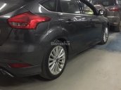 Bán Ford Focus 1.5 Ecoboost bản Hatchback mới 100% màu ghi ánh thép, giá cạnh tranh. L/H 090.778.2222