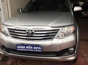 Cần bán gấp Toyota Fortuner 2.7V 4x2 AT năm sản xuất 2012, màu bạc, giá tốt