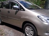 Cần bán xe Toyota Innova G sản xuất năm 2011, màu vàng cát, giá cạnh tranh