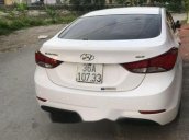 Cần bán gấp Hyundai Elantra đời 2014, màu trắng xe gia đình, giá tốt