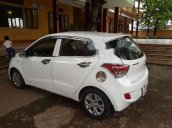 Bán Hyundai Grand i10 sản xuất năm 2015, màu trắng, nhập khẩu nguyên chiếc, giá tốt