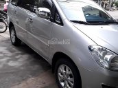 Cần bán gấp Toyota Innova năm sản xuất 2006, màu bạc