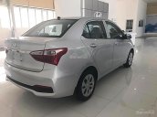 Bán Hyundai Grand i10 1.2 MT Base 2018, màu bạc