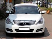 Bán ô tô Nissan Teana 2.0 sản xuất 2009, màu trắng, xe nhập