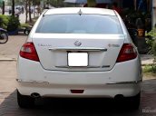 Bán ô tô Nissan Teana 2.0 sản xuất 2009, màu trắng, xe nhập