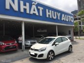 Bán Kia Rio sản xuất năm 2012, màu trắng, nhập khẩu nguyên chiếc, giá tốt, thủ tục nhanh chóng