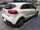 Bán Kia Rio sản xuất năm 2012, màu trắng, nhập khẩu nguyên chiếc, giá tốt, thủ tục nhanh chóng