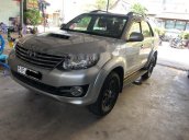 Bán Toyota Fortuner 2.4 G MT sản xuất năm 2015, màu bạc