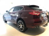 Bán xe Maserati Levante SQ4, phiên bản đặc biệt mới, giá xe Maserati Levante chính hãng