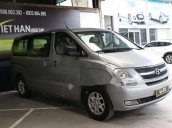 Cần bán xe Hyundai Grand Starex 2.5MT đời 2015, màu bạc