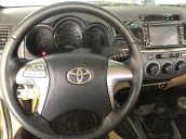 Bán Toyota Fortuner 2.4 G MT sản xuất năm 2015, màu bạc