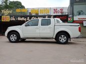 Cần bán gấp xe Nissan Navara 2.5AT 2015 (2 cầu), màu trắng