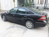 Cần bán Ford Mondeo 2.5V6 AT đời 2005 đèn hậu 2 vạch, đèn xi nhan trên gương, chính chủ, màu đen