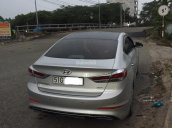 Bán Hyundai Elantra 2.0AT 2016, đăng ký 05/2017, màu bạc, biển TP, xe lướt, đúng chất, giá TL, hỗ trợ góp