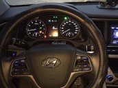 Bán Hyundai Elantra 2.0AT 2016, đăng ký 05/2017, màu bạc, biển TP, xe lướt, đúng chất, giá TL, hỗ trợ góp