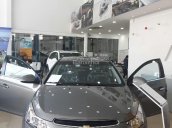 Chevrolet Cruze LT KM tháng 5 30 triêu tại Thái Bình, LH 0966342625