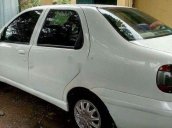 Cần bán Fiat Siena đời 2002, màu trắng xe gia đình
