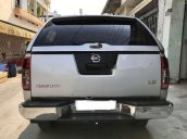 Cần bán Nissan Navara LE 4x4 đời 2011, màu bạc, 380tr