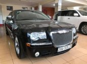 Cần bán Chrysler 300C sản xuất 2008, màu đen đẹp như mới, 740 triệu