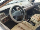 Cần bán lại xe Toyota Camry GLI sản xuất năm 1998, màu bạc, nhập khẩu nguyên chiếc, 180 triệu