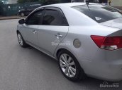 Bán Kia Forte 2011 màu bạc, số sàn, xe rất ít đi còn như mới