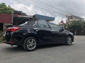 Cần bán gấp Toyota Corolla Altis đời 2017, màu đen đã đi 38.000km