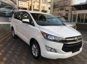 Bán xe Toyota Innova mới, màu bạc, 746 triệu, hỗ trợ trả góp lãi suất ưu đãi