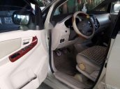 Bán ô tô Toyota Innova G đời 2006, màu bạc xe gia đình